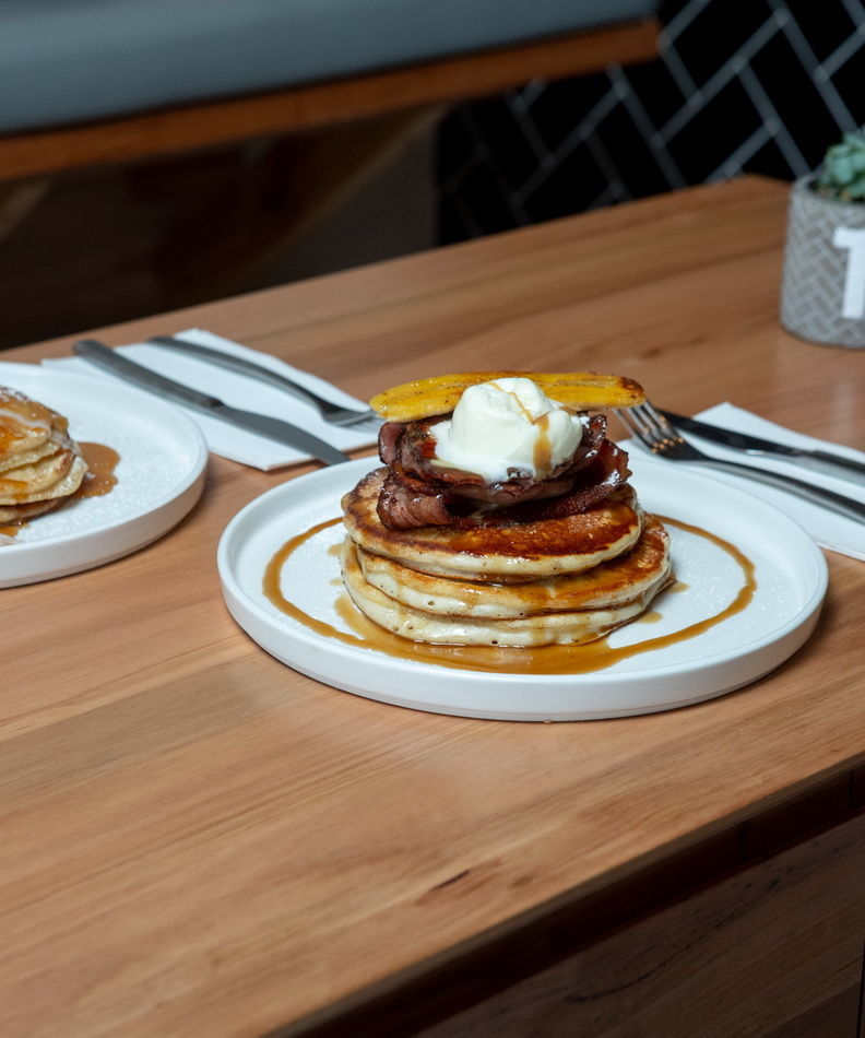 coffs harbour yacht club breakfast